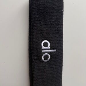 ALO Yoga Black Belt Accessory